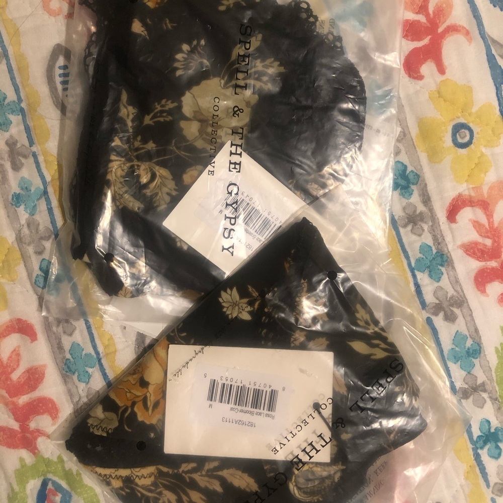 Sold on M!!! Authentic Spell Rosa Set - Picture 8 of 12